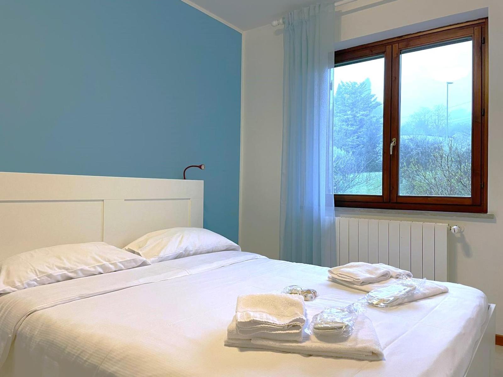Happy Guest Apartments - Lake View And Pool Рива-ди-Сольто Экстерьер фото