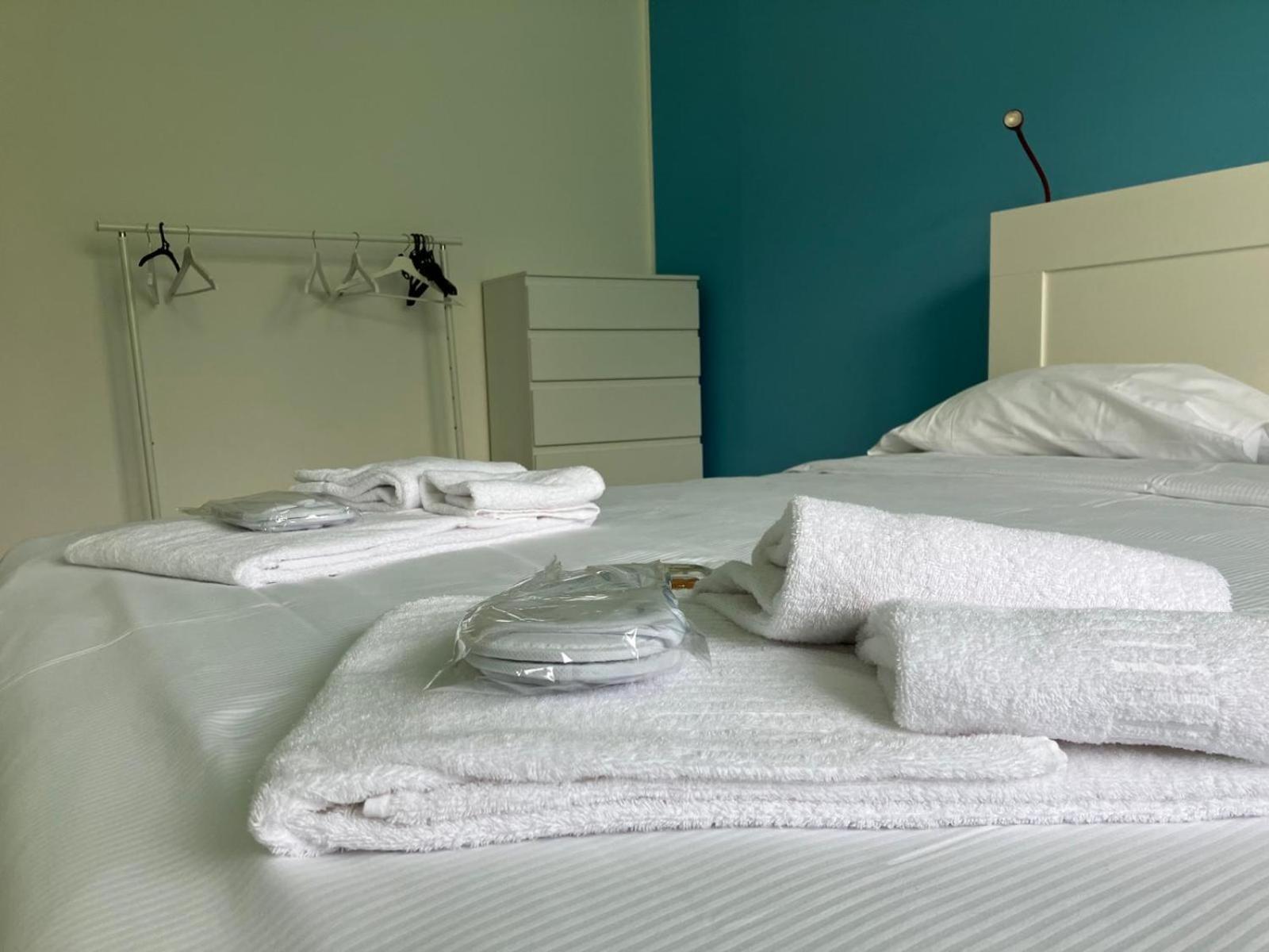 Happy Guest Apartments - Lake View And Pool Рива-ди-Сольто Экстерьер фото
